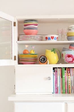 Wohnaccessoires und Geschirr der Marke RICE