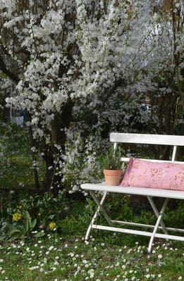 Die schönsten Ideen für Gartenbänke