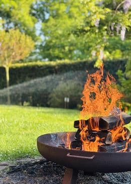 Grill und Feuerstellen